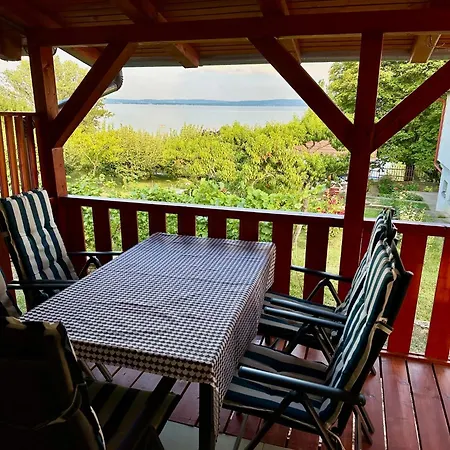 Domi Ház - Panoráma Nyaraló Balatonszepezd